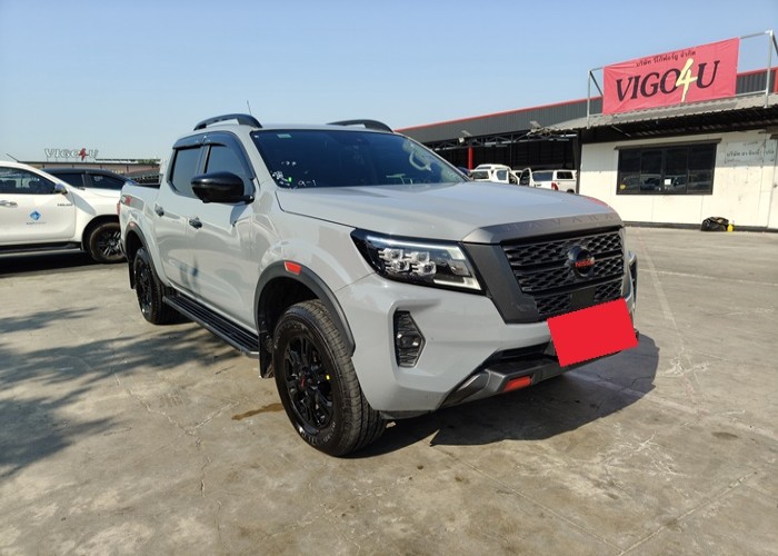 Used 12
                    NISSAN
                     for Sale Image