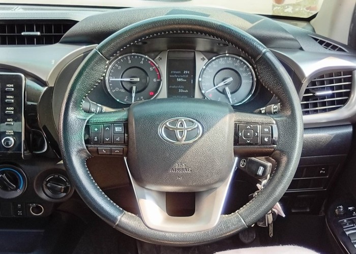 Used 11
                    TOYOTA
                     for Sale Image