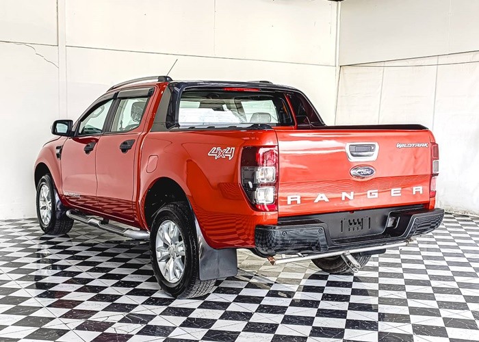 Used 8
                    FORD
                     for Sale Image