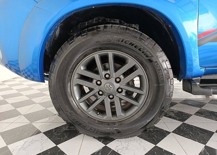 Used 5
                    TOYOTA
                     for Sale Image