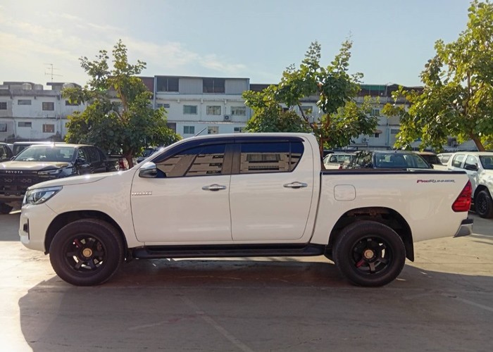 Used 9
                    TOYOTA
                     for Sale Image