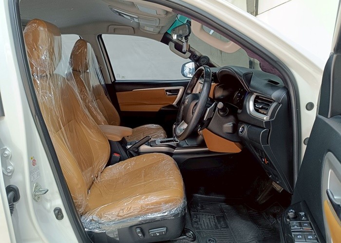 Used 8
                    TOYOTA
                     for Sale Image