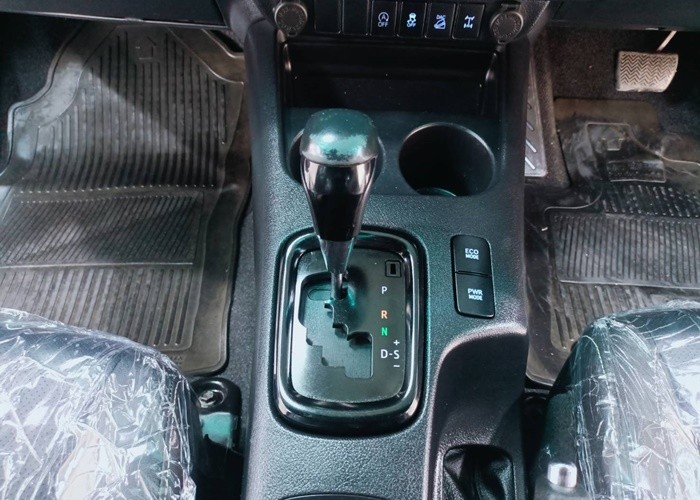 Used 12
                    TOYOTA
                     for Sale Image