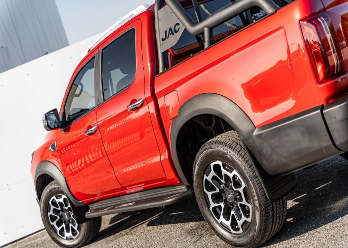 Used 1
                    JAC T9
                     for Sale Image