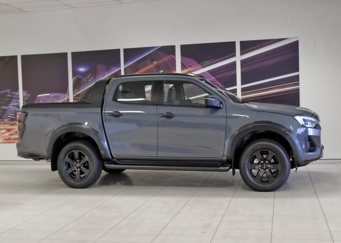 Used 1
                    ISUZU
                     for Sale Image