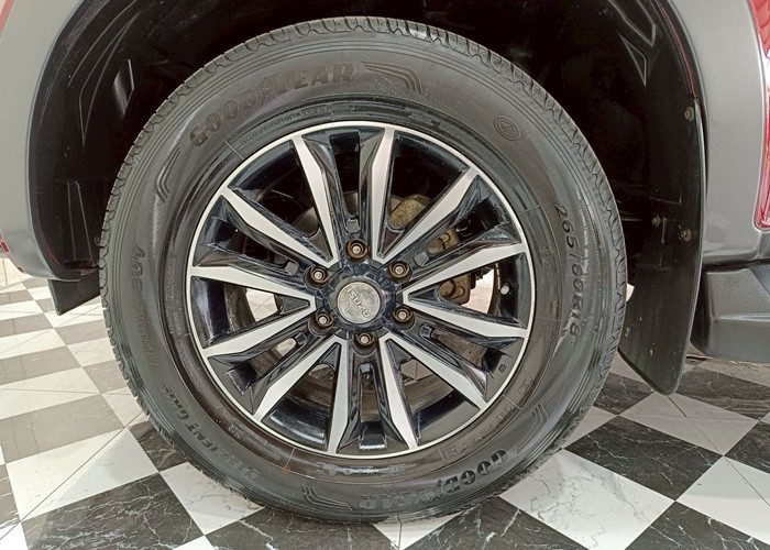 Used 3
                    ISUZU
                     for Sale Image