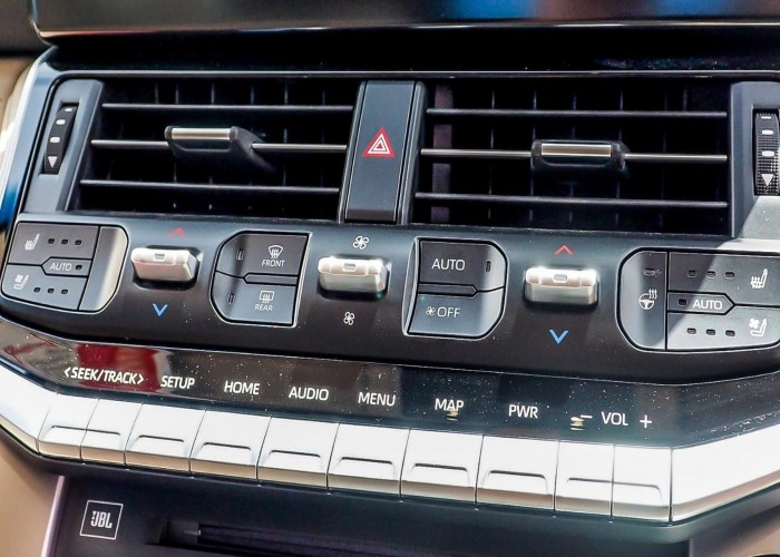 Used 1
                    TOYOTA
                     for Sale Image