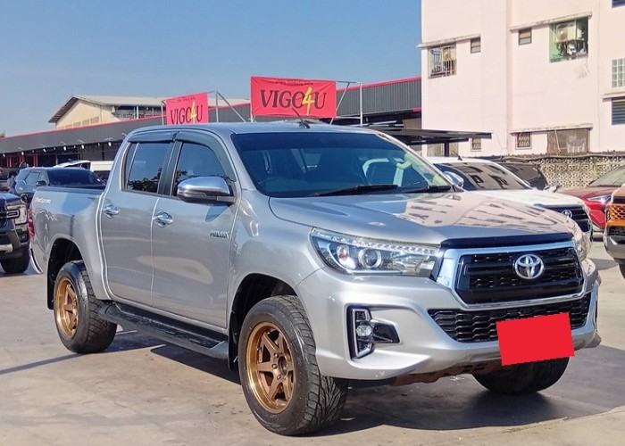 Used 12
                    TOYOTA
                     for Sale Image