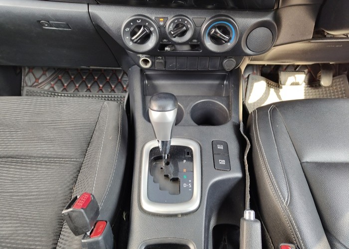 Used 11
                    TOYOTA
                     for Sale Image