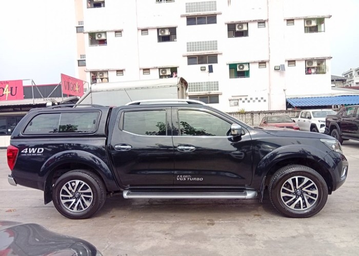 Used 7
                    NISSAN
                     for Sale Image