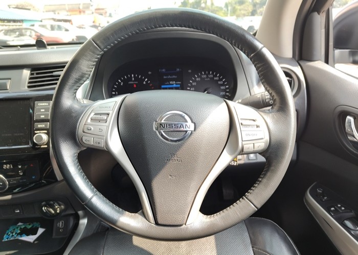 Used 7
                    NISSAN
                     for Sale Image